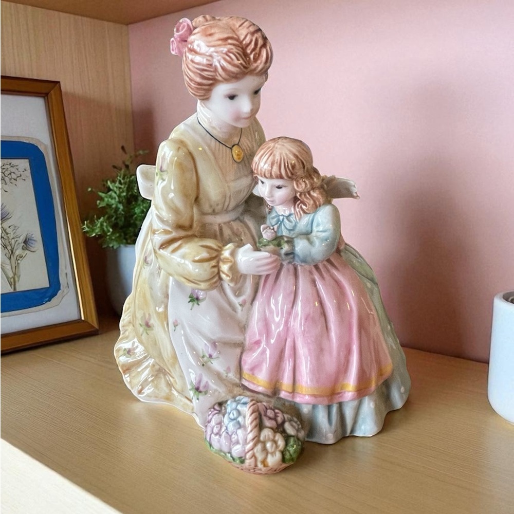 Yamada Original Mother Daughter Figurine You & Me Against The World